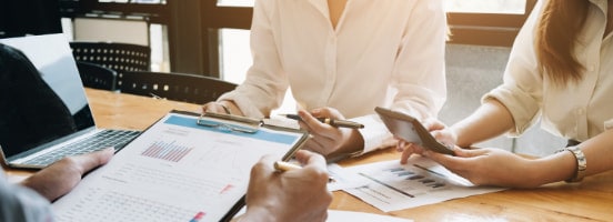 Clients and customers evaluating the added value of Binatech's IT solutions to their bottom line.
